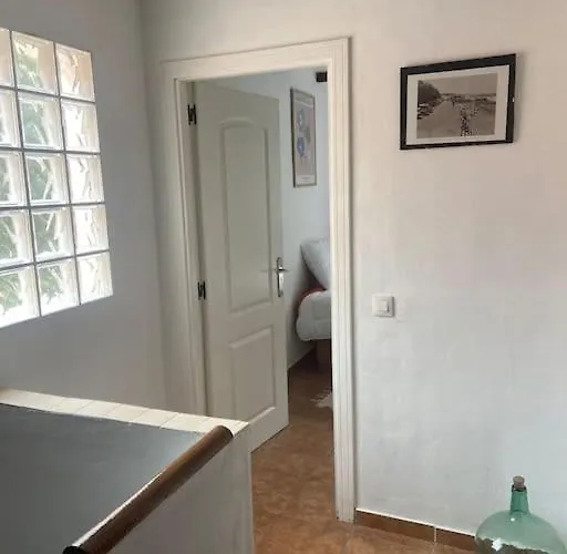 Refugio Luz De Vida Anaga * Σάντα Κρουζ Τενερίφης